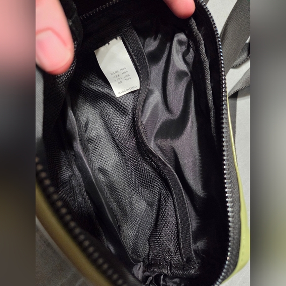 Iris and Rainbow Crossbody Bag - Picture 6 of 7